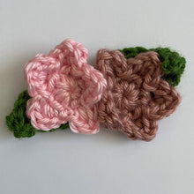 Load image into Gallery viewer, Crocheted Flowers
